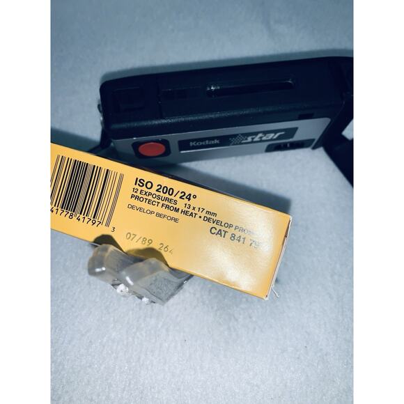 VTG Kodak STAR Program Camera And Expired 110 Film 1989 Original Packaging NOS - Picture 7 of 8